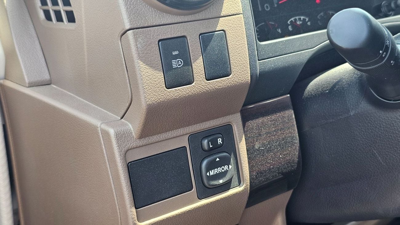 Toyota Land Cruiser Pick Up Toyota Land Cruiser Pick Up Toyota Land Cruiser Pick Up 2026 Toyota Land Cruiser LC79 DC 4.0L AT Petrol (Full Option)