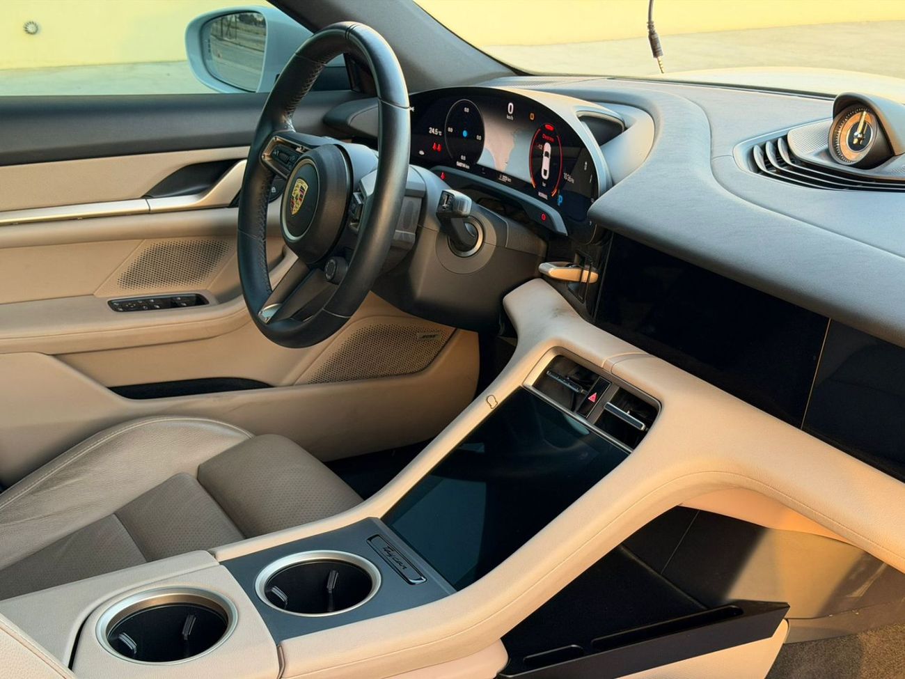 بورش تايكان 4S