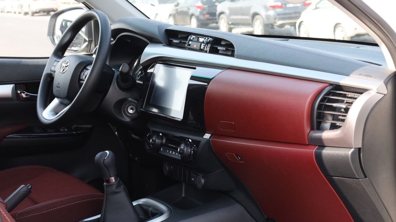 Toyota Hilux Toyota Hilux SR5 2.7L MT