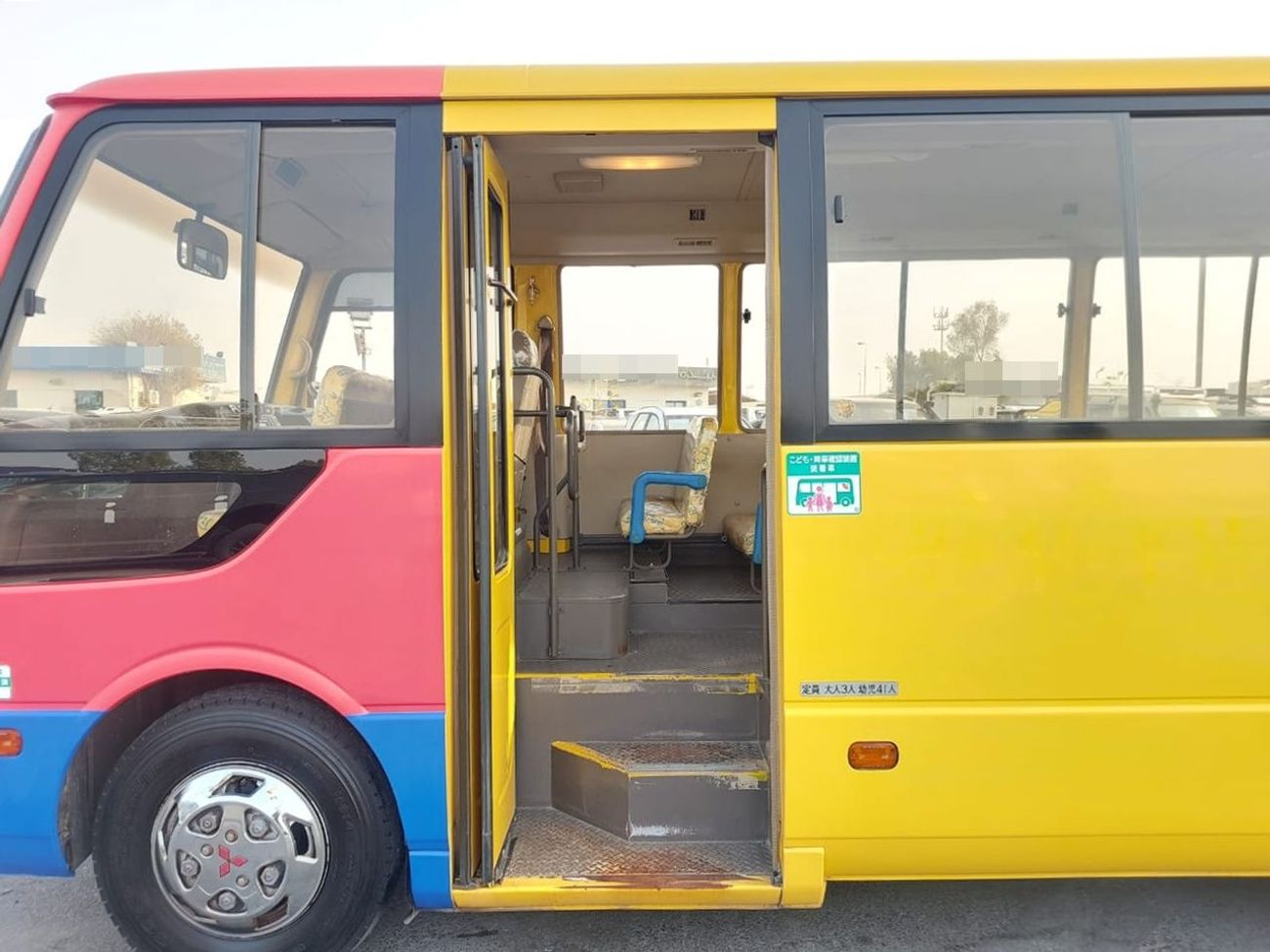 ميتسوبيشي روزا MITSUBISHI ROSA BUS RHD 2004 MODEL 4.2 L DIESEL AUTOMATIC(PM00594)