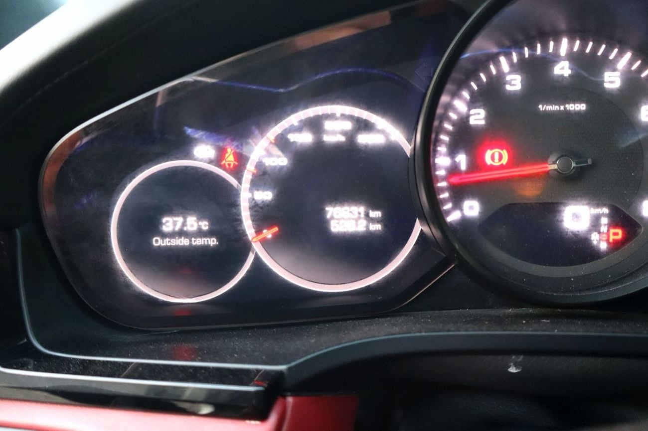 Porsche Cayenne STANDARD