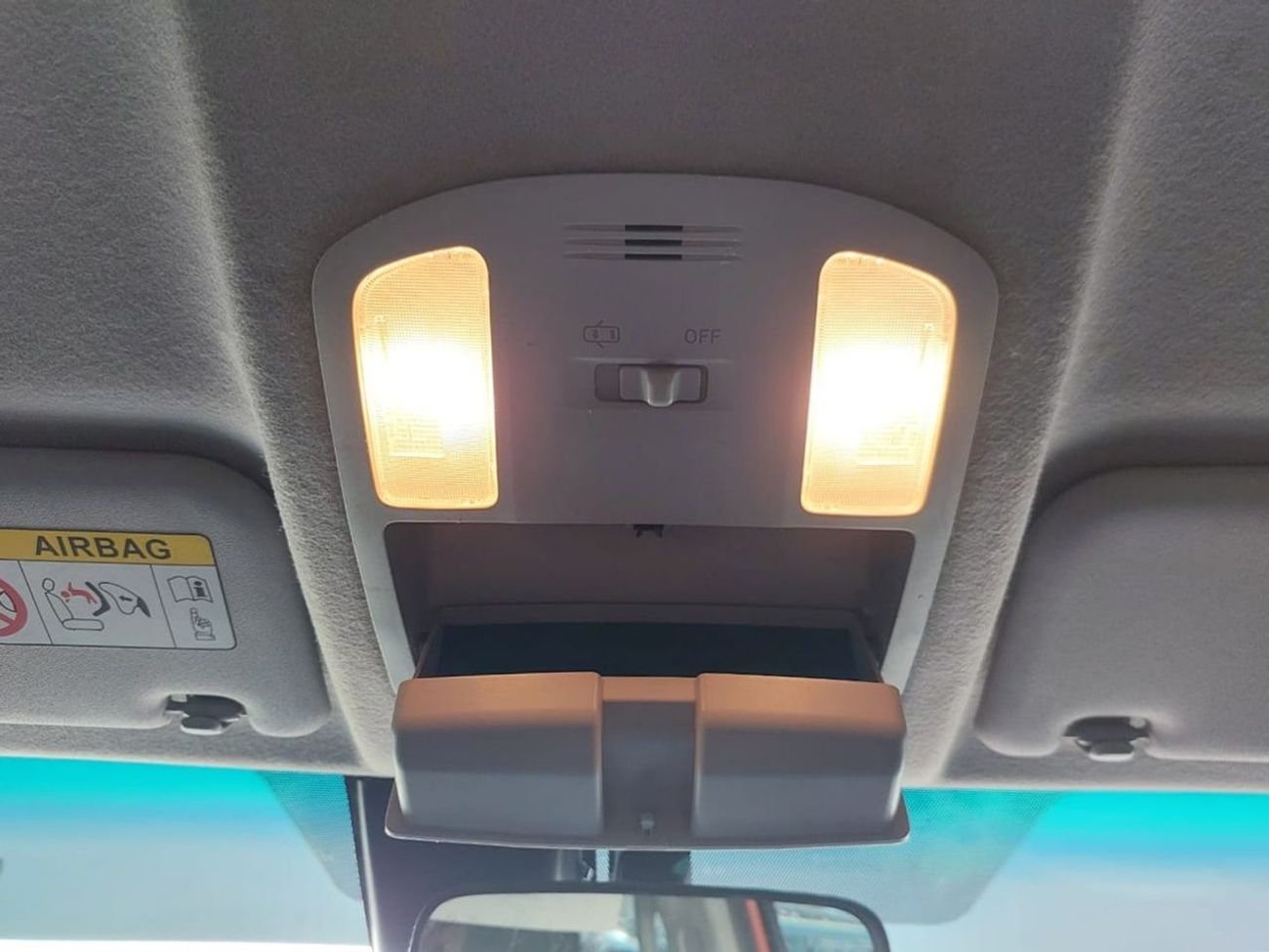 Toyota Hilux 2021 TOYOTA HILUX PICK UP RHD DIESEL AUTOMATIC(PM64213)