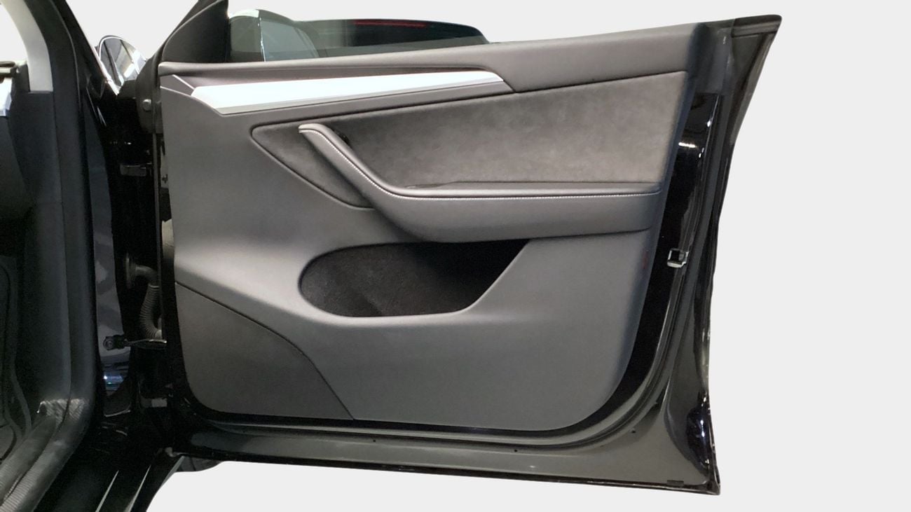 Tesla Model Y Performance (Dual Motor) | upto AED 20,000 Ramadan Discount | Guaranteed Warranty | 0 Down Payment