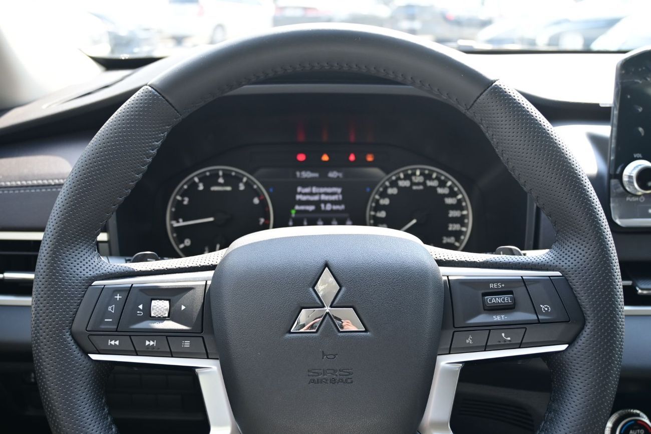 Mitsubishi Outlander Mitsubishi Outlander Hi-Line 2.5L Petrol 4WD, Model 2025, Color Black