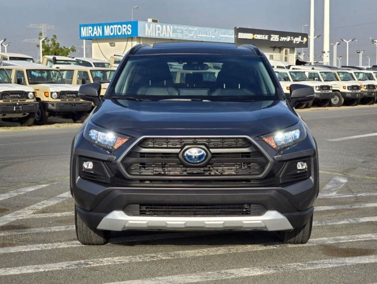 Toyota RAV4 *Offer* 2020 Toyota RAV4 XLE 4x4 AWD Hybrid Full option - UAE PASS 5% VAT Applicable for UAE Registr