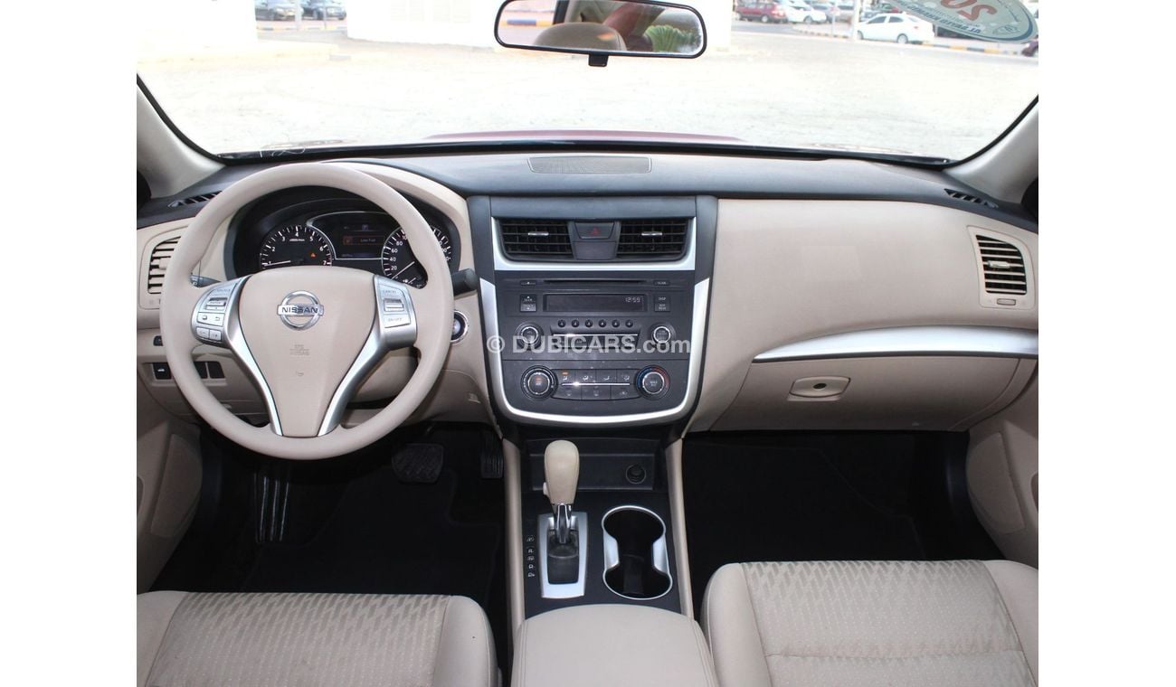 Nissan Altima S NISSAN ALTIMA 2017 RED GCC 2.5L EXCELLENT CONDITION WITHOUT ACCIDENT
