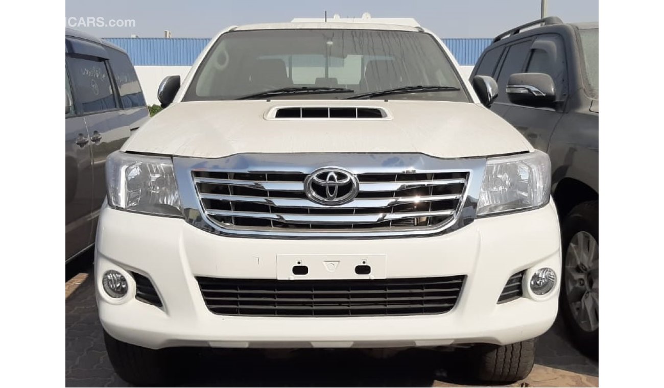 Toyota Hilux DIESEL 3.0L AUTOMATIC GEAR RIGHT HAND DRIVE