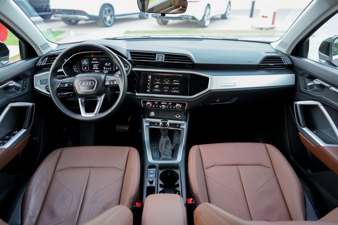 Audi Q3 35 TFSI ADVANCED Audi Q3 35 TFSI 2020 GCC for 1,406.00 AED monthly