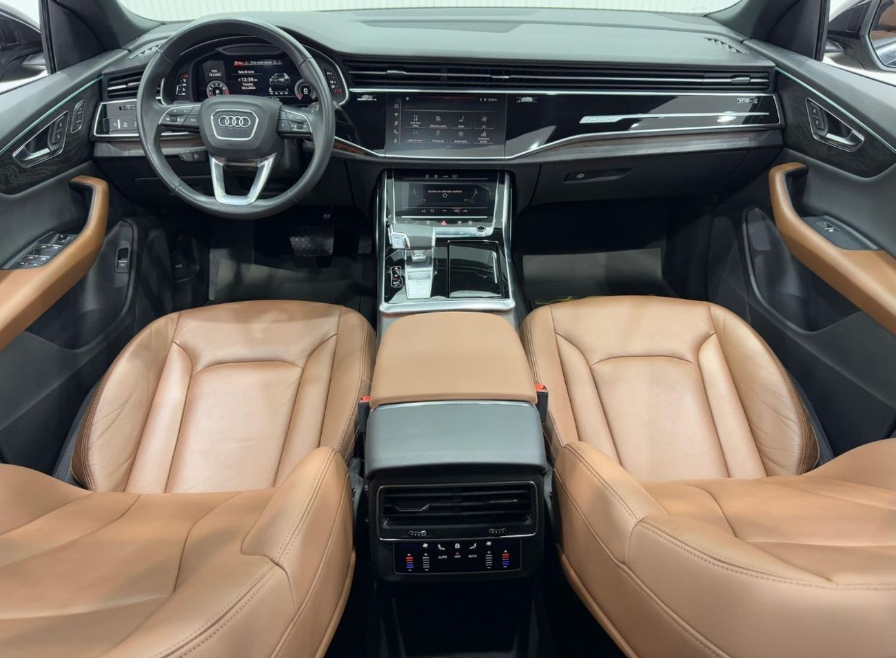 Audi Q8 55 TFSI quattro S-Line 3.0L 2021 Audi Q8 S-Line 55TFSI Quattro, 2025 Audi Warranty + Service Pack, L