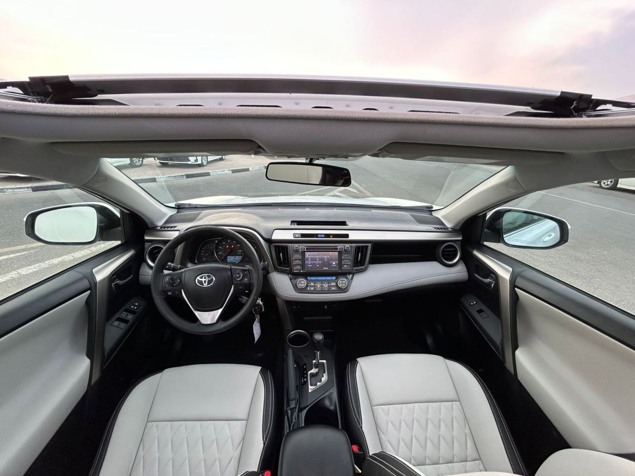 تويوتا راف ٤ 