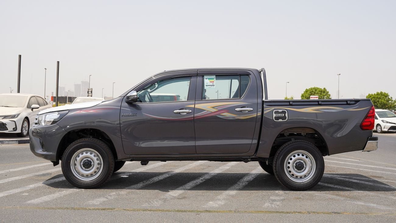 تويوتا هيلوكس GLX 2.4L Double Cab Utility