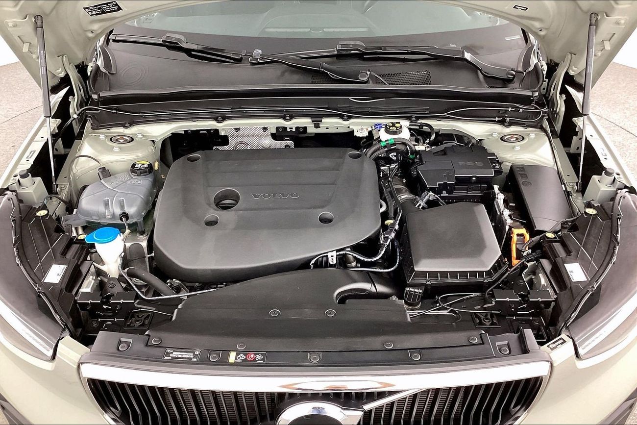 فولفو XC 40 B4 Core | Carnival Sale • UP TO AED 20,000 OFF | شامل الضمان | 0 ﺪﻔﻋﺓ ﺃﻮﻟﻯ