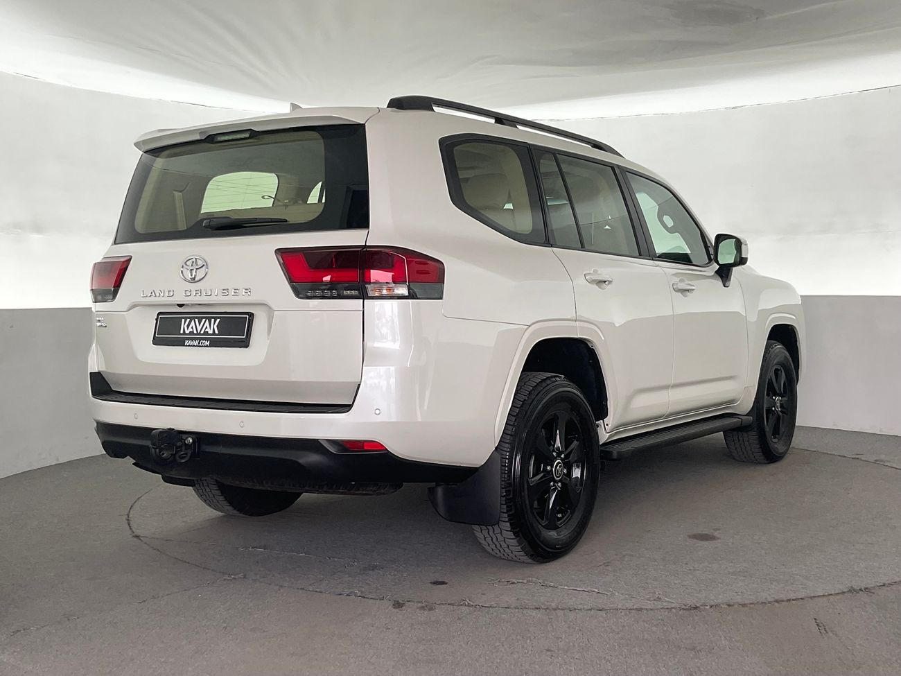تويوتا لاند كروزر Black Edition (EXR) | شامل الضمان | 0 ﺪﻔﻋﺓ ﺃﻮﻟﻯ