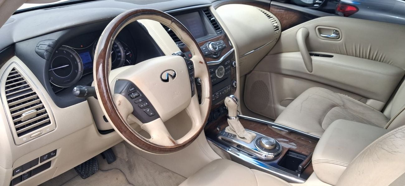 إنفينيتي QX80 Black Edition 8 5.6L