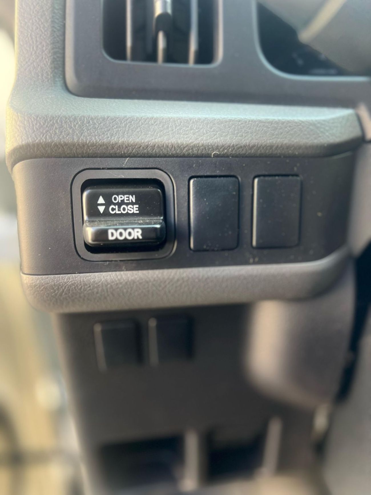 Toyota Coaster 4.0L DIESEL 23 SEATS