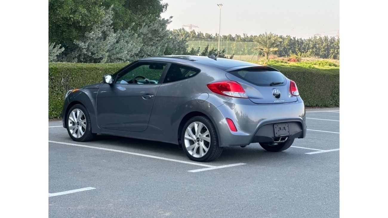 هيونداي فيلوستر سبورت موديل 2017 حاله ممتازه جداا من الداخل والخارج 1600سي سي