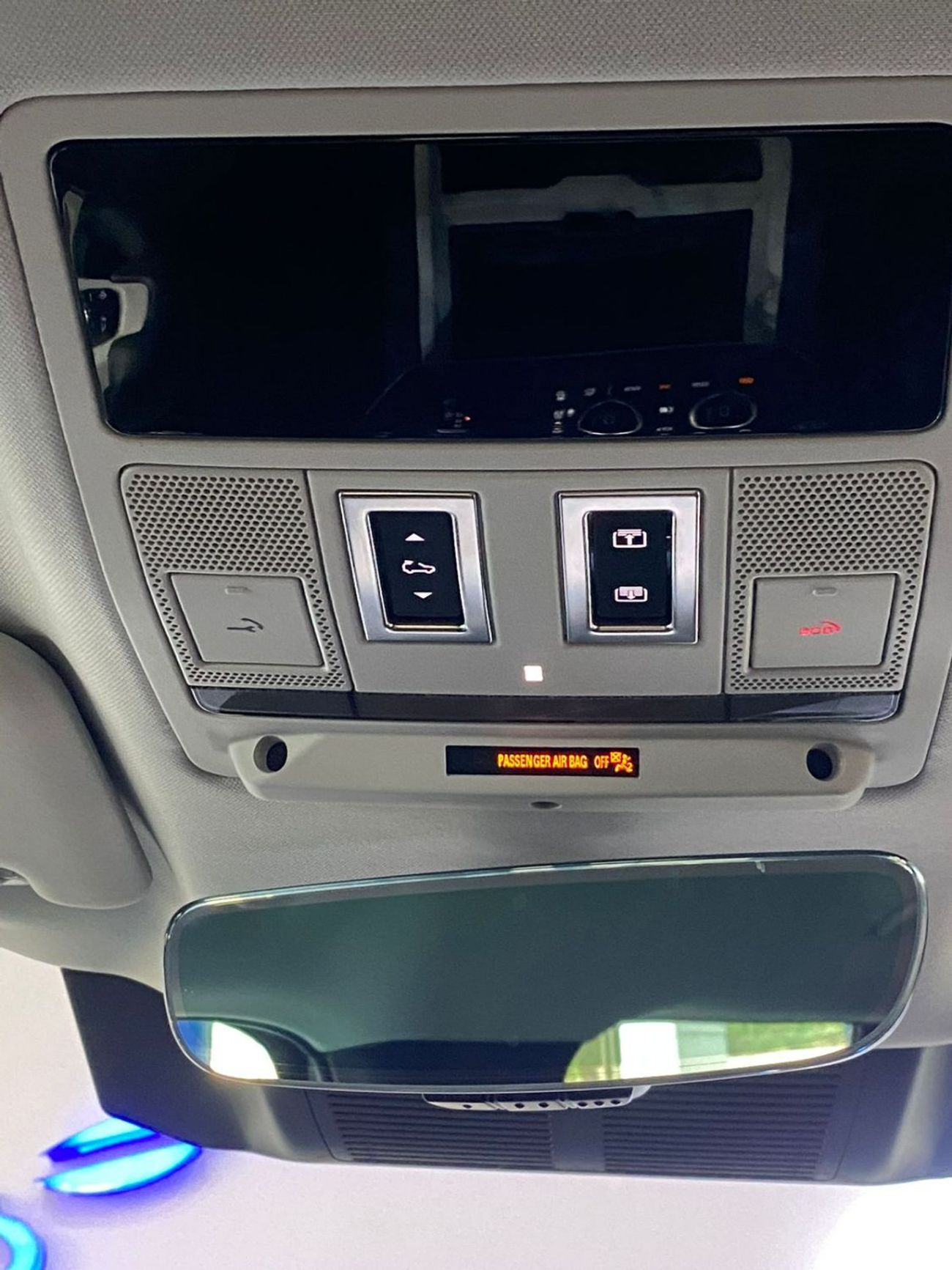 Land Rover Defender P400 110 | with warranty