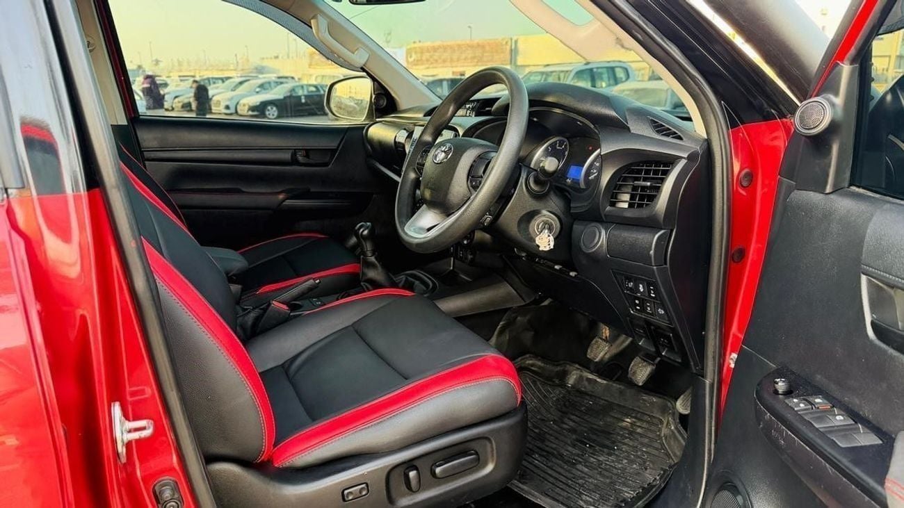 تويوتا هيلوكس 2019 | 2.8L DIESEL | MANUAL TRANSMISSION | RHD | MODIFIED TO GR SPORTS KIT | BONNET SCOOP | ROOF TOP