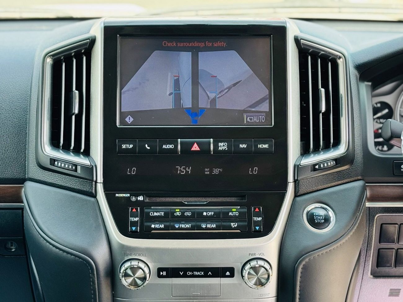 Toyota Land Cruiser Toyota Land Cruiser VXR RHD