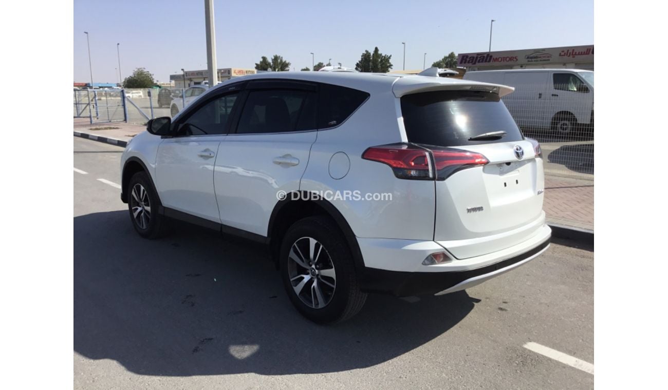 تويوتا راف ٤ TOYOTA RAV4 2019 WHITE (JAPANESE SPECIFICATION)