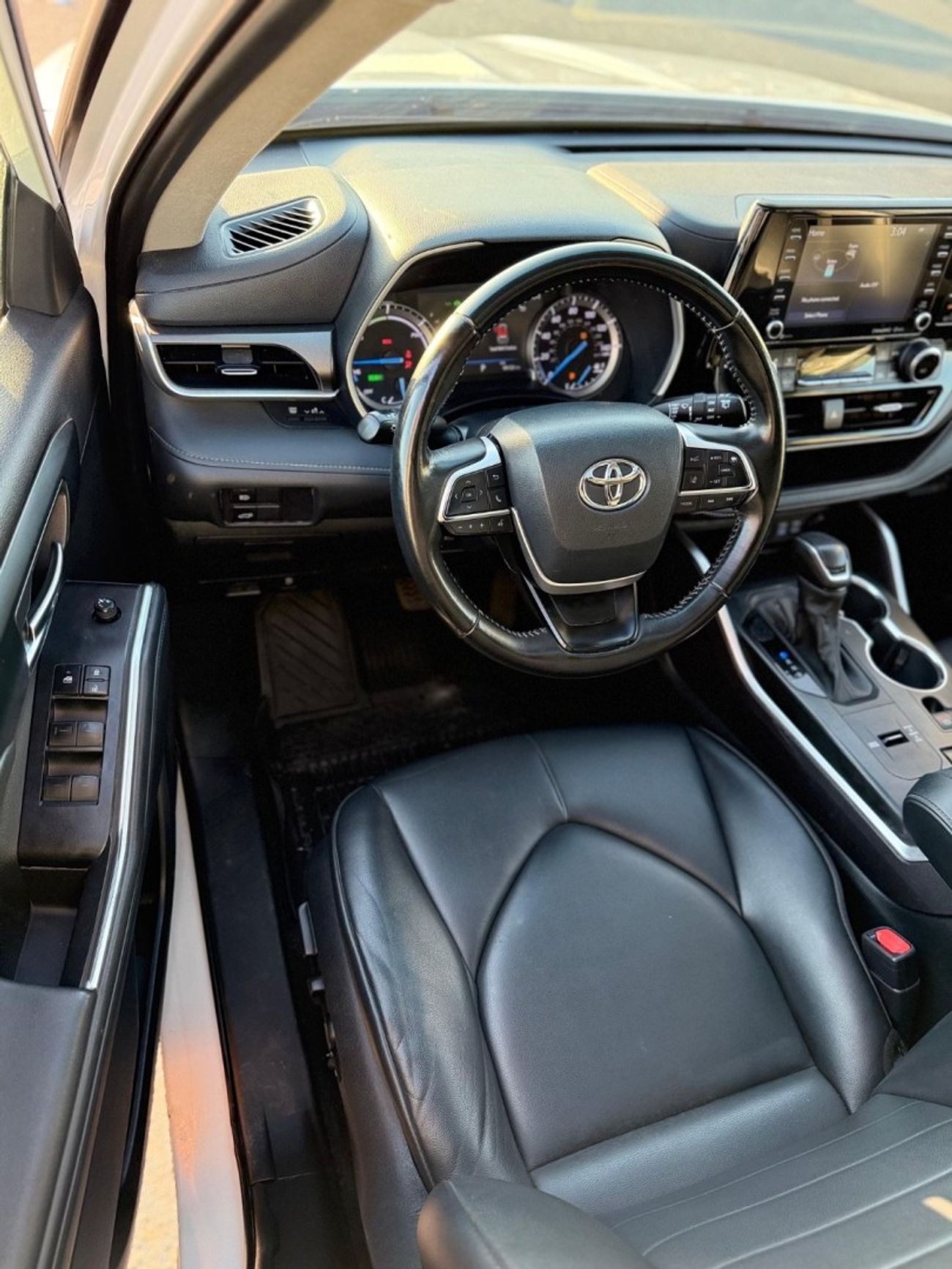 تويوتا هايلاندر TOYOTA Highlander Hybrid XLE Premium