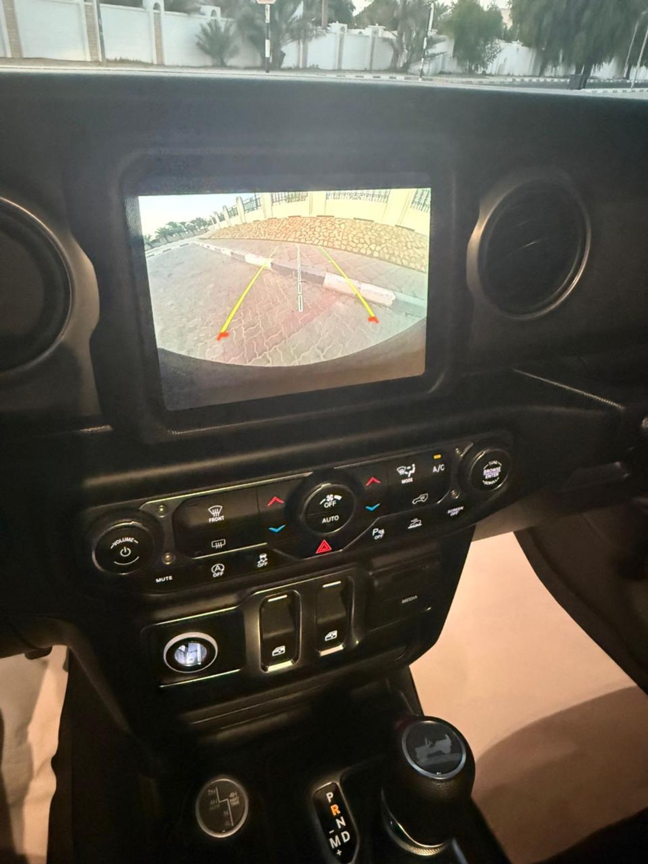 جيب رانجلر Sport 3.6L A/T (5 Seater)