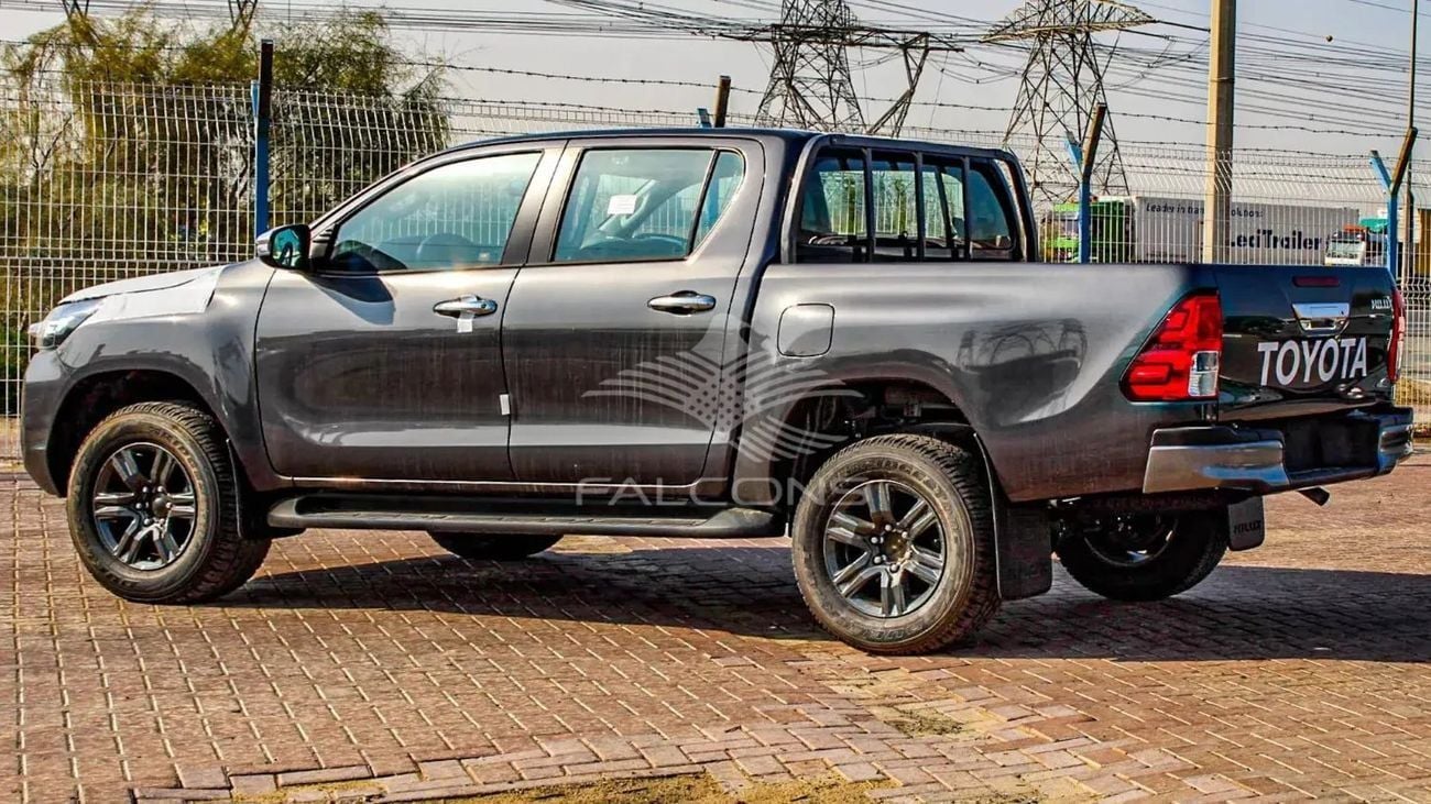 تويوتا هيلوكس GLX Toyota Hilux 2.4L Turbo Diesel 5 seater Airbags ABS