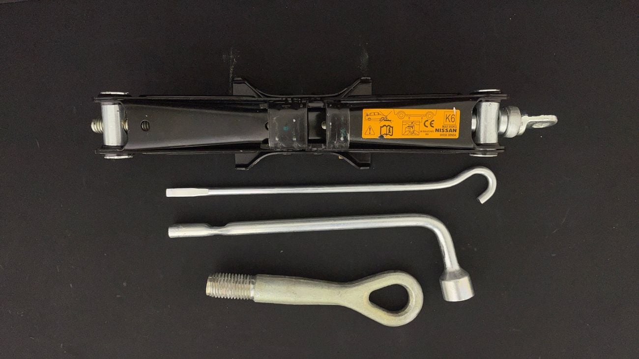 Nissan Sunny SV 1.5 | Zero Down Payment | Home Test Drive