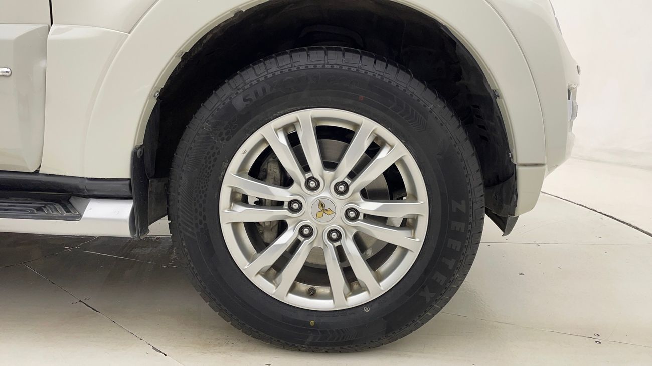 Mitsubishi Pajero GLS HIGHLINE 3.8 | Zero Down Payment | Home Test Drive