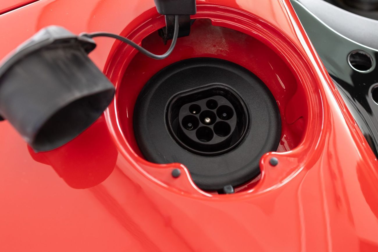 Ferrari SF90 Spider Ferrari SF 90 Spyder Hybrid - Red - 2023 - Perfect Condition