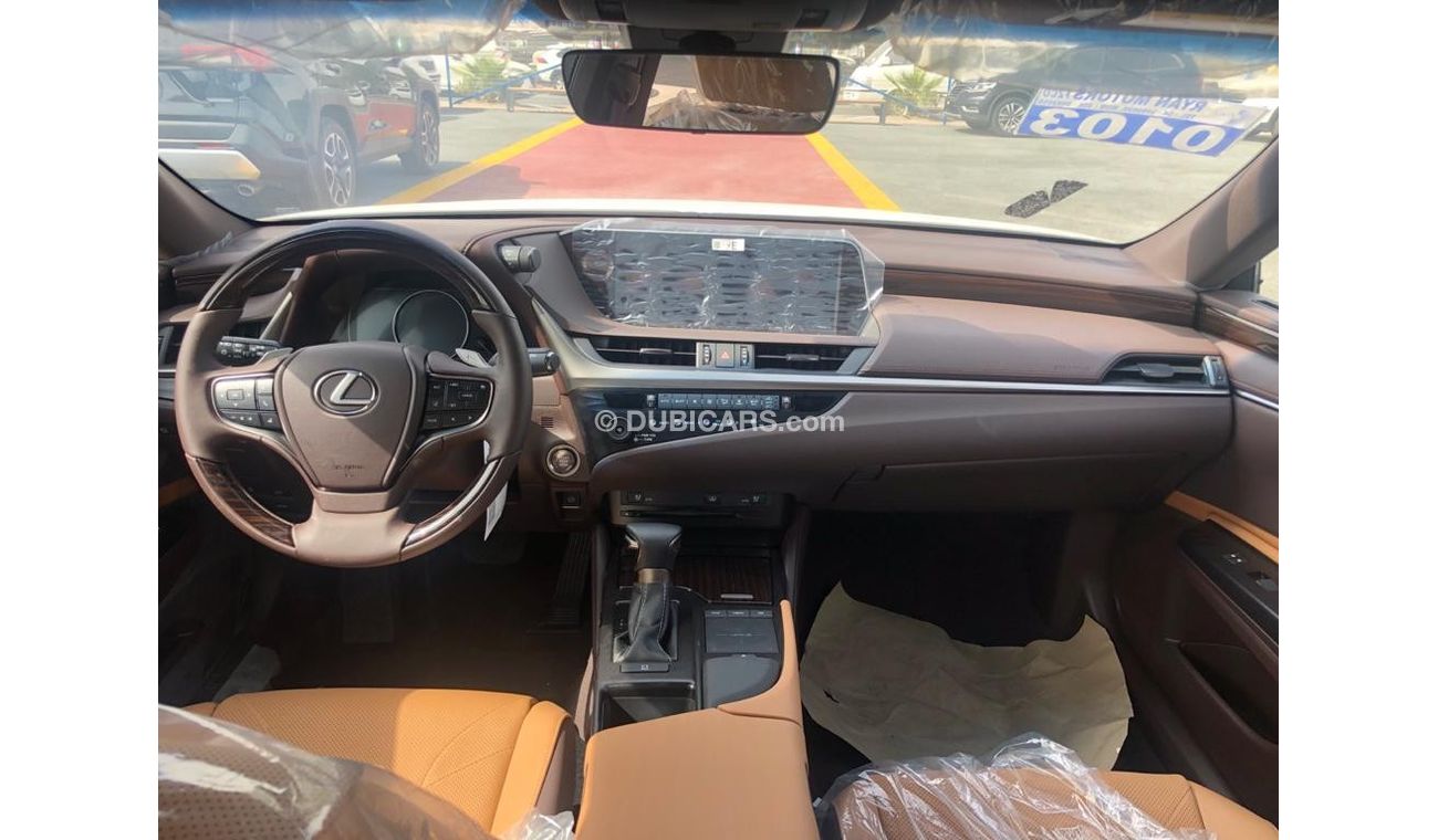 لكزس ES 350 لكزس ES 350 ، كامل الخيار ، 3.5 لتر ، V6 ، موديل 2020 مع سقف بانورامي وكاميرا 360 درجة ، للتصدير وال