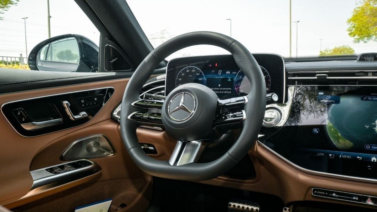 مرسيدس بنز E200 Mercedes-Benz E200 Premium Plus | AMG Night Package | Hyper Screen | Fully Loaded 2024 Brand New