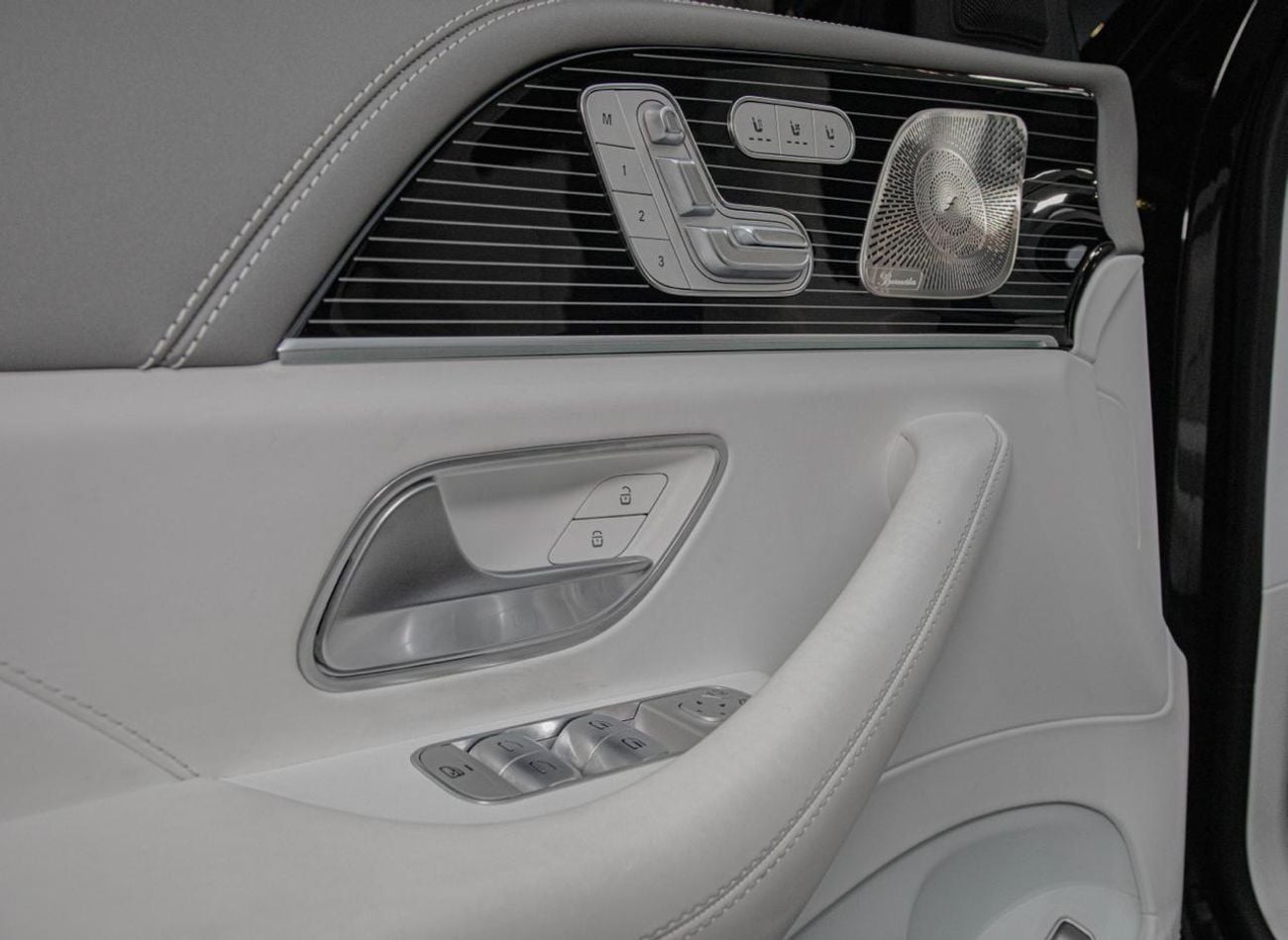 مرسيدس مايباخ gls600 مايباخ