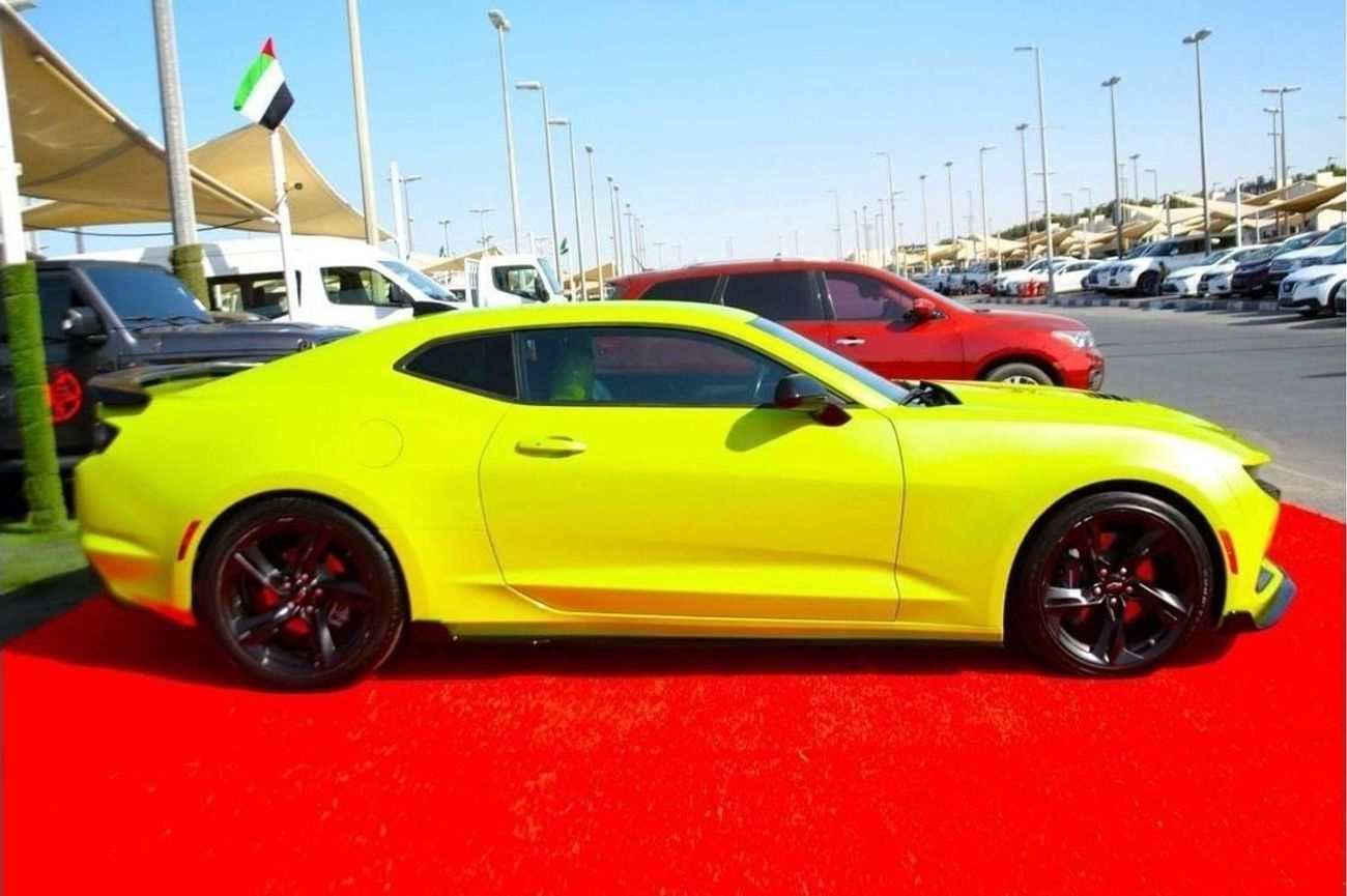 Chevrolet Camaro SS 6.2L Coupe-ATTRACTIVE COLOR/SS V8 6.2L // NICE COLOR//GOOD CONDITION //LOW MILEG