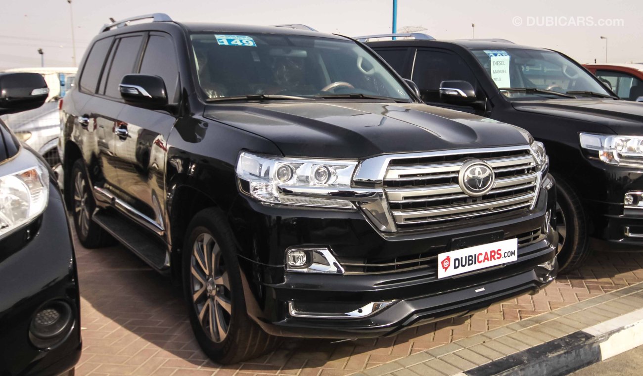 Toyota Land Cruiser Diesel with 2017 body kit