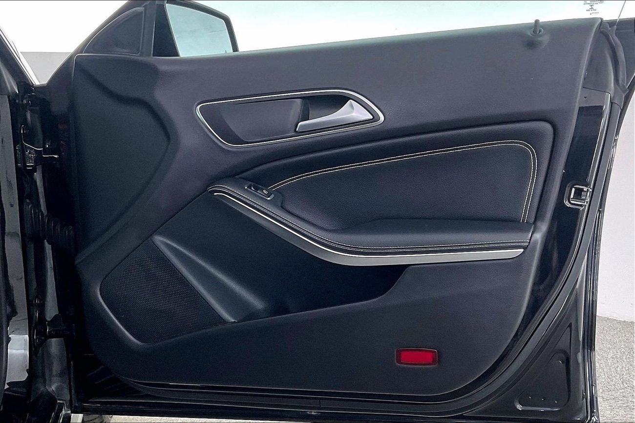 مرسيدس بنز CLA 200 Standard | National Day Celebration | شامل الضمان | 0 ﺪﻔﻋﺓ ﺃﻮﻟﻯ