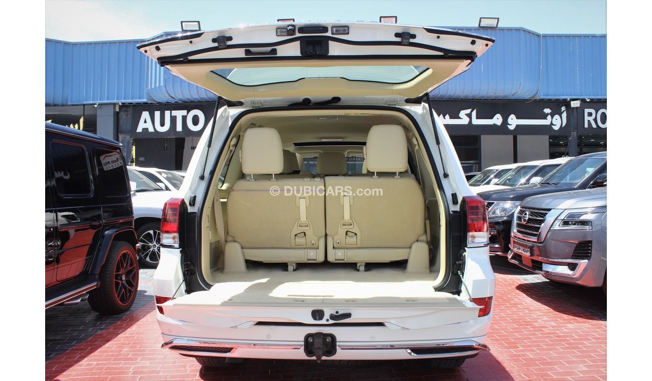 Toyota Land Cruiser (2017) GXR V8 4.6L, GCC