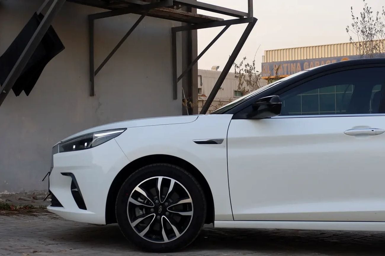 JAC J7 LUXURY | GCC | Warranty & Service Till | FDSH | Original Paint