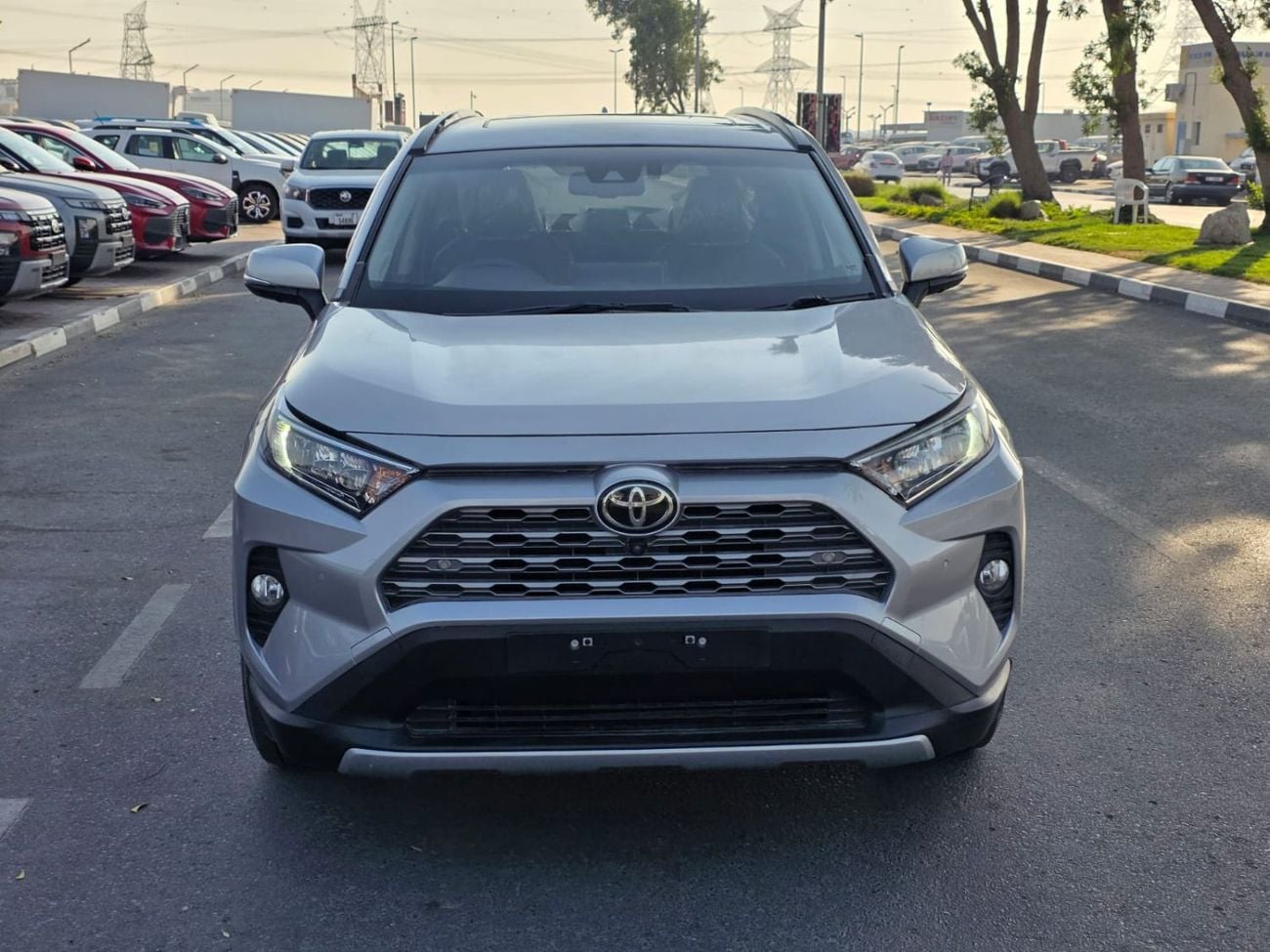 تويوتا راف ٤ EXPORT ONLY 2.0 ENGINE PETROL ENGINE 2WD FULL OPTION RAV4 CRUISER
