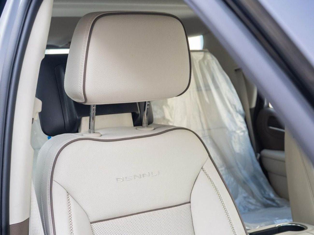 جي أم سي يوكون GMC Yukon Denali RHD Full Conversion