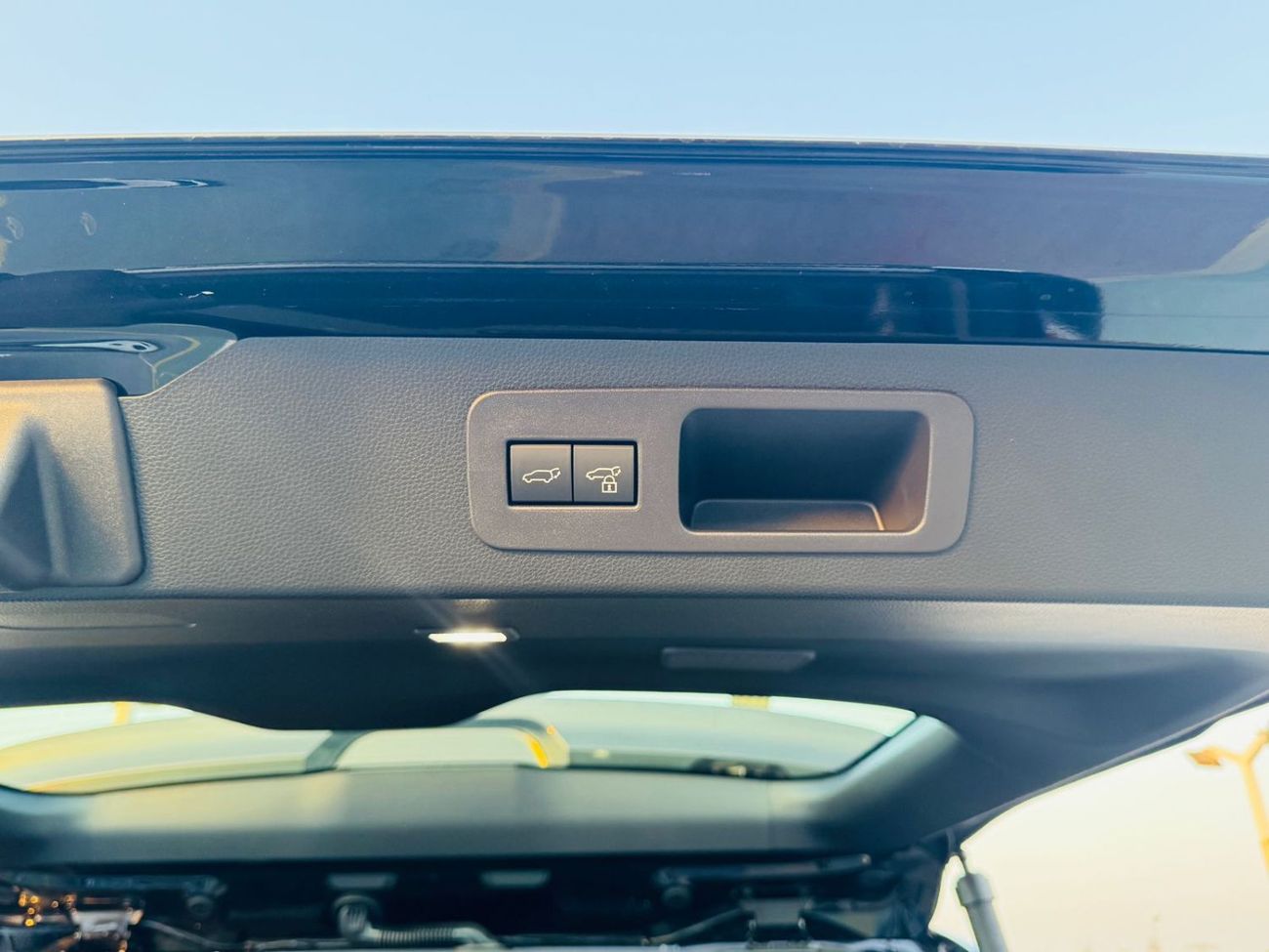 Toyota Land Cruiser TOYOTA LC 300 VX 3.5L PTR GCC A/T F/O BLACK 2025