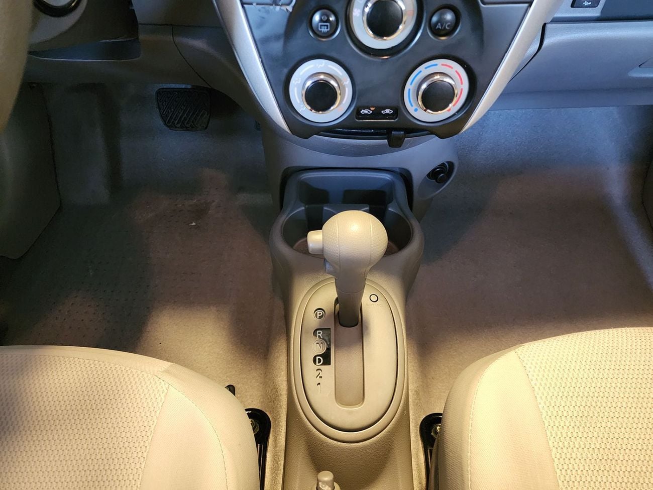 Nissan Sunny 1.6L S A/T