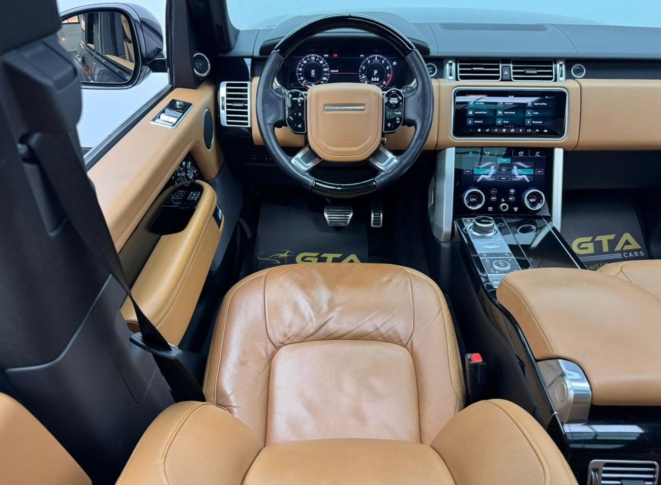 Land Rover Range Rover 2020 Range Rover Vogue SE Supercharged P525, 11/2027 Range Rover Warranty, Excellent Condition, GCC