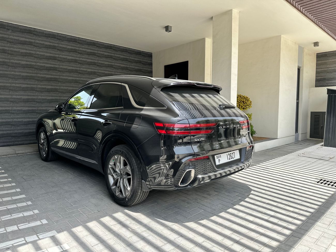 جينيسس GV70 2.5L Base