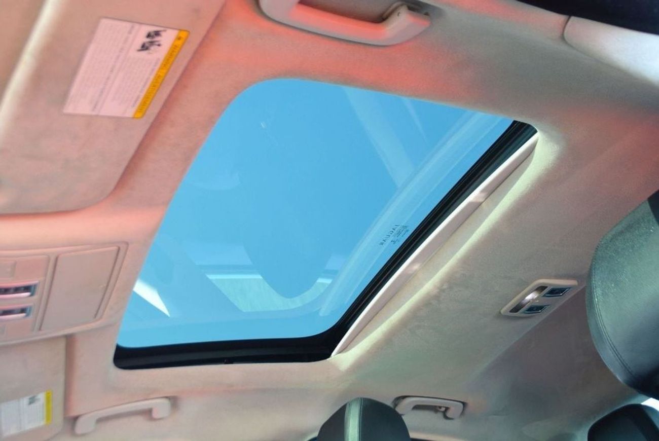 Jaguar XF HSE 2.0L (300 HP)