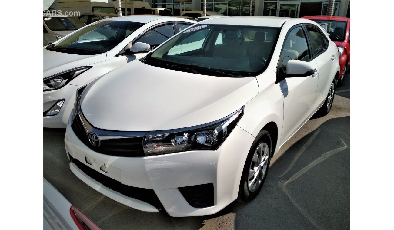 Toyota Corolla 2015 WHITE GCC NO PAIN NO ACCIDENT PERFECT