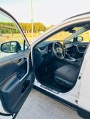 Toyota RAV4 XLE  2.5