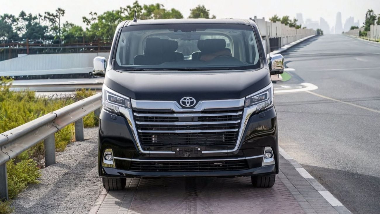 تويوتا جرافينا Toyota Granvia Premium 3.5L 2026