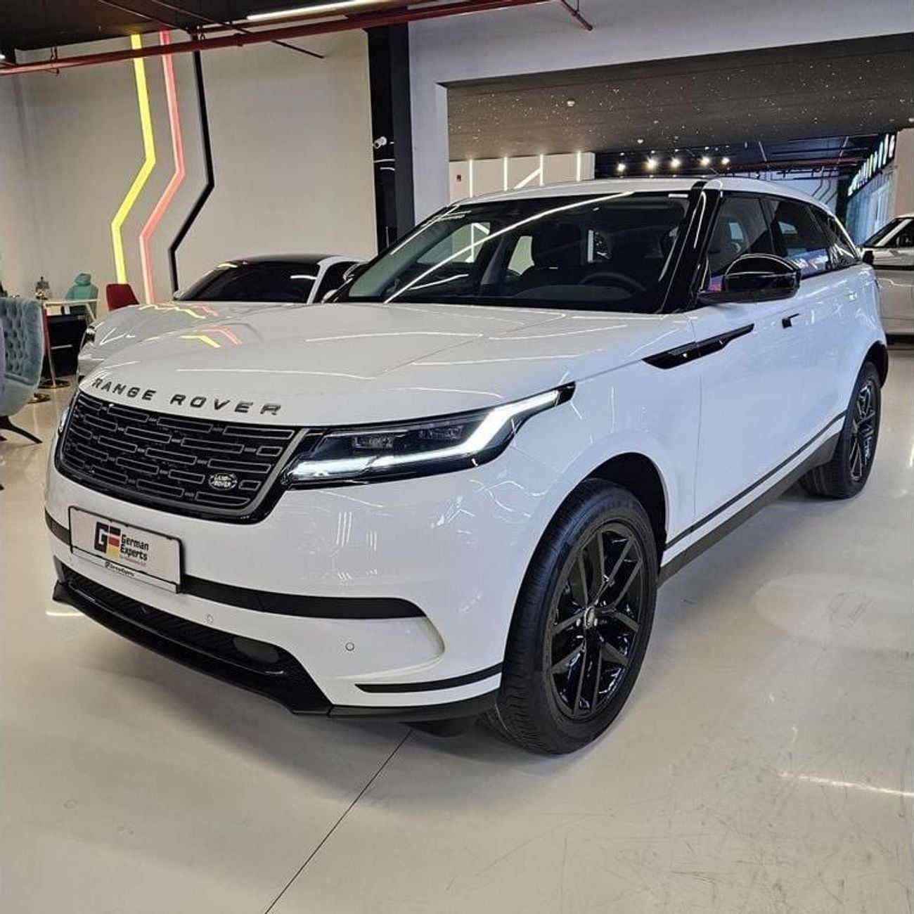 لاند روفر رينج روفر فيلار 2025 Range Rover Velar P250