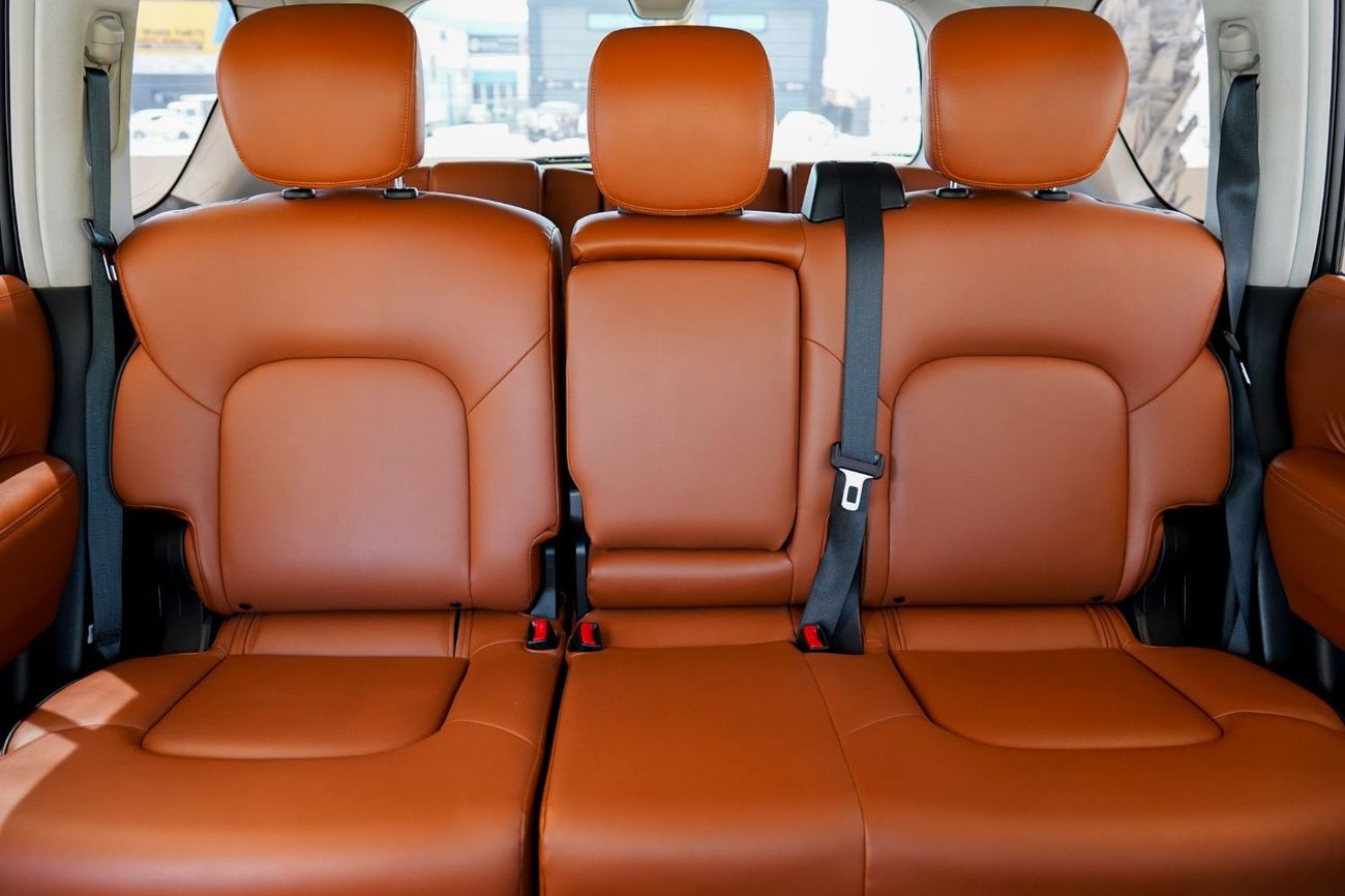 Nissan Patrol Nissan Patrol SE Titanium 2022 GCC under Agency Warranty with Flexible Down-Payment/ Flood Free.